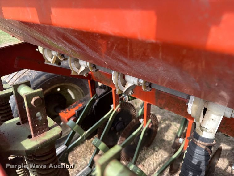 image for item FC4117 Tye 104-4474 no-till grain drill