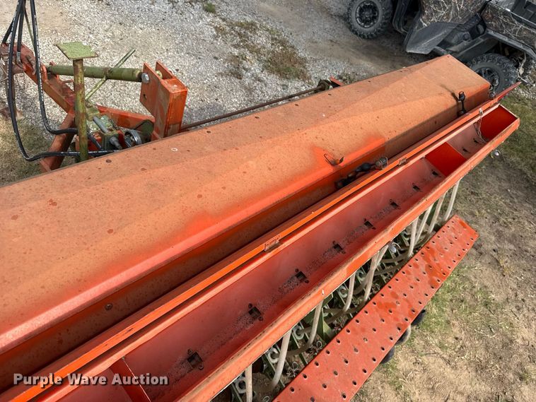 image for item FC4117 Tye 104-4474 no-till grain drill