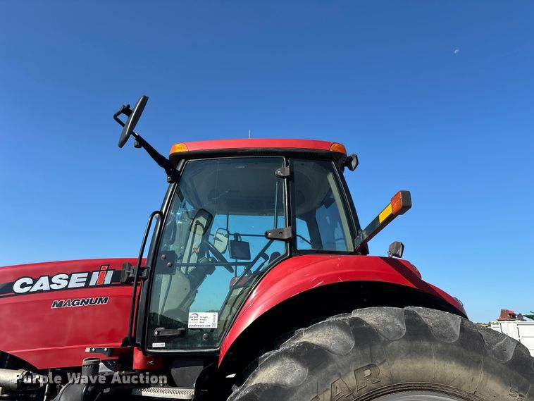 image for item FG0583 2011 Case IH 340 Magnum MFWD tractor