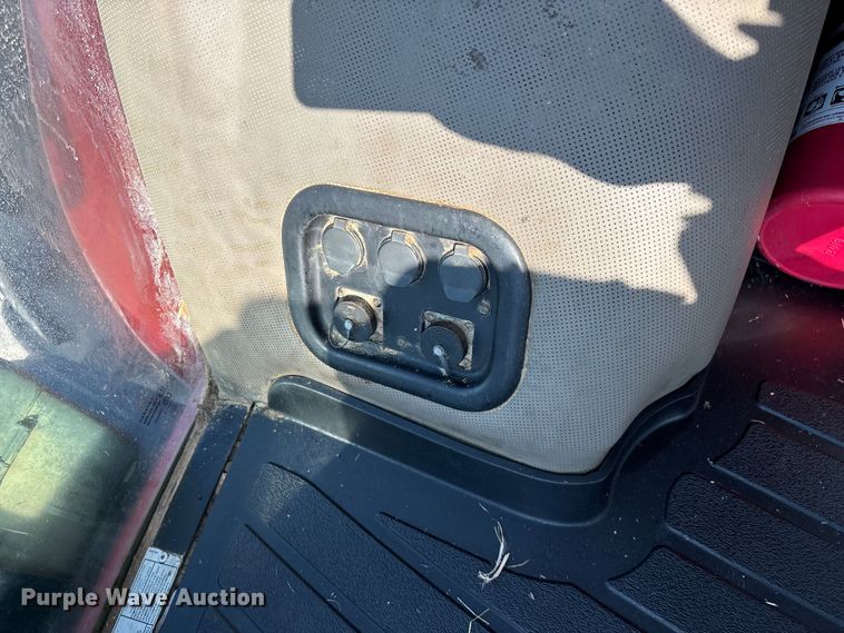 image for item FG0583 2011 Case IH 340 Magnum MFWD tractor