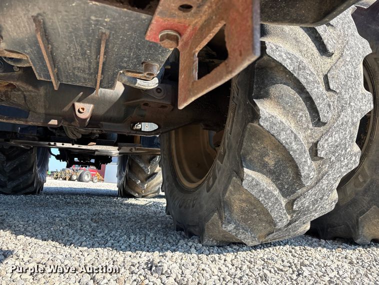 image for item FG0583 2011 Case IH 340 Magnum MFWD tractor