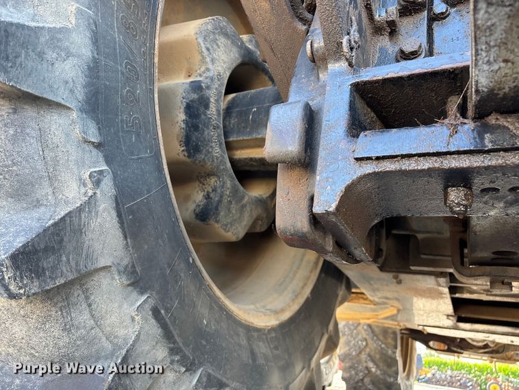 image for item FG0583 2011 Case IH 340 Magnum MFWD tractor