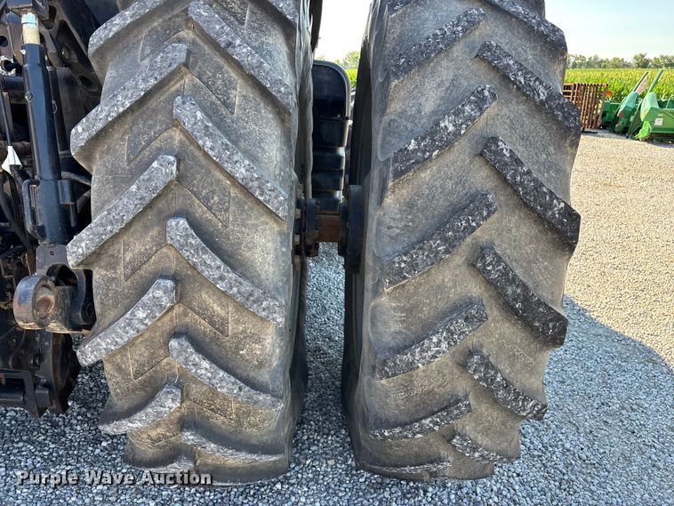 image for item FG0583 2011 Case IH 340 Magnum MFWD tractor