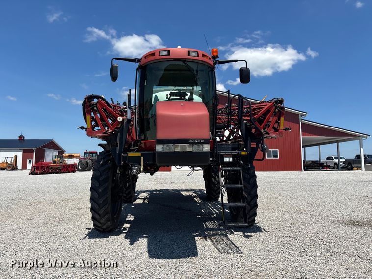 image for item FG0584 2011 Case IH 4420 Patriot sprayer