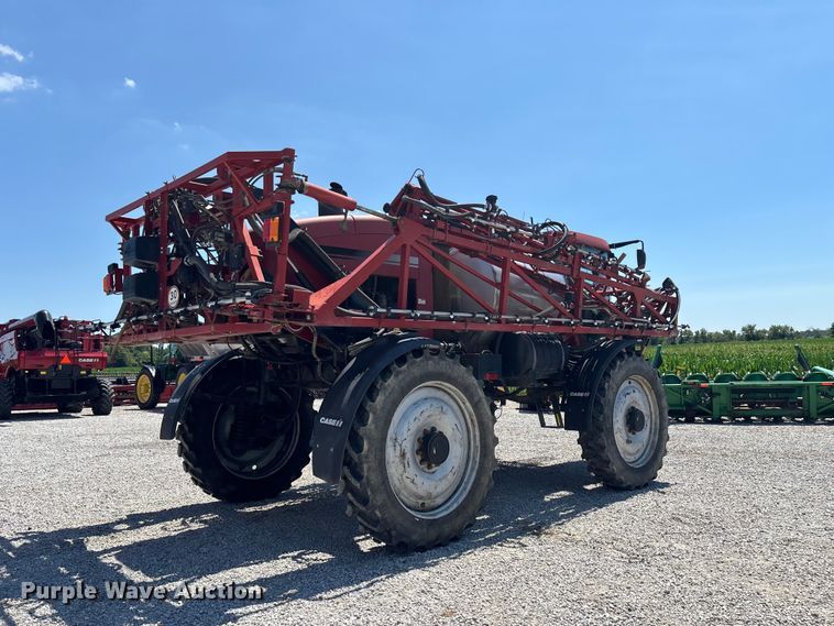 image for item FG0584 2011 Case IH 4420 Patriot sprayer