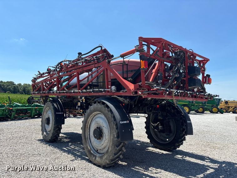 image for item FG0584 2011 Case IH 4420 Patriot sprayer