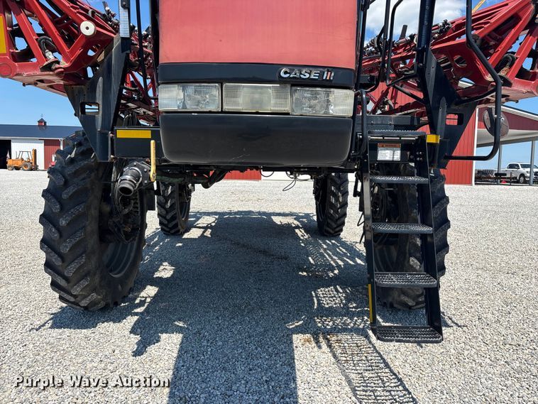 image for item FG0584 2011 Case IH 4420 Patriot sprayer
