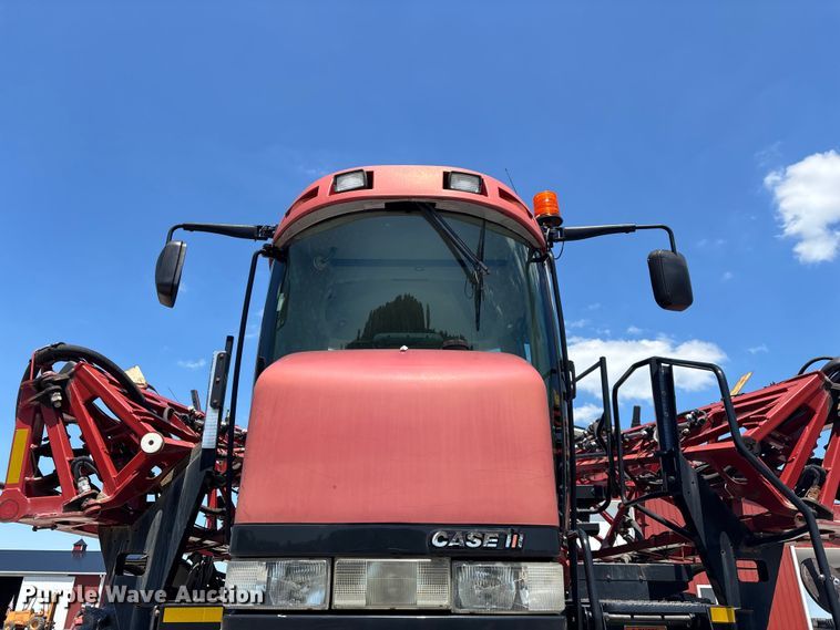 image for item FG0584 2011 Case IH 4420 Patriot sprayer