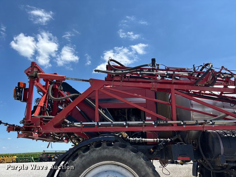 image for item FG0584 2011 Case IH 4420 Patriot sprayer