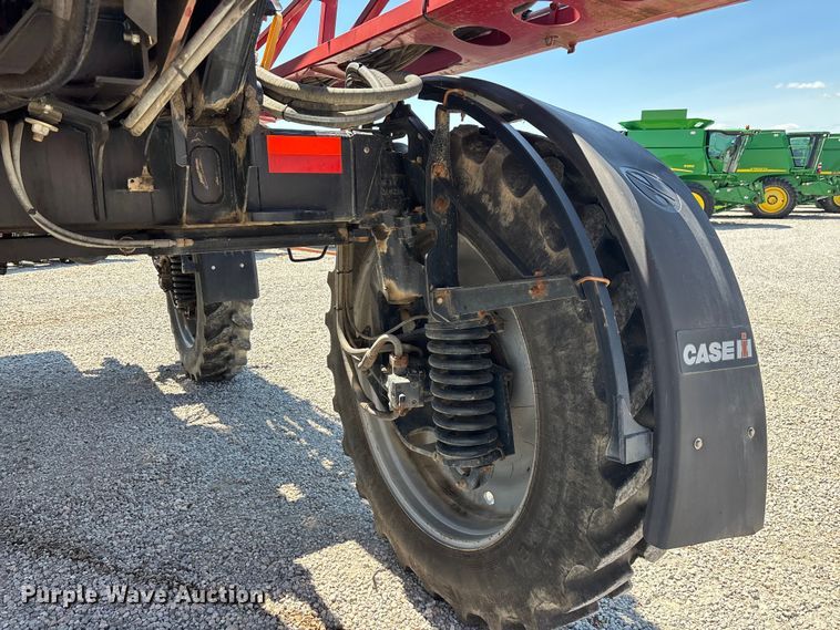 image for item FG0584 2011 Case IH 4420 Patriot sprayer