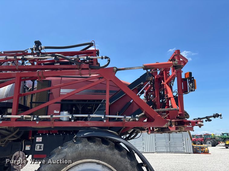 image for item FG0584 2011 Case IH 4420 Patriot sprayer