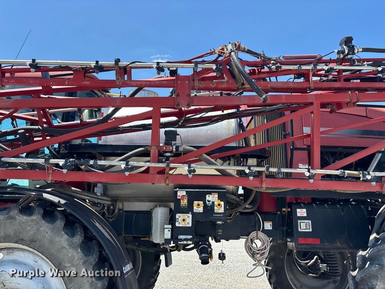 image for item FG0584 2011 Case IH 4420 Patriot sprayer
