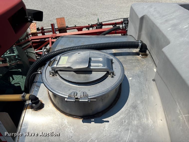 image for item FG0584 2011 Case IH 4420 Patriot sprayer