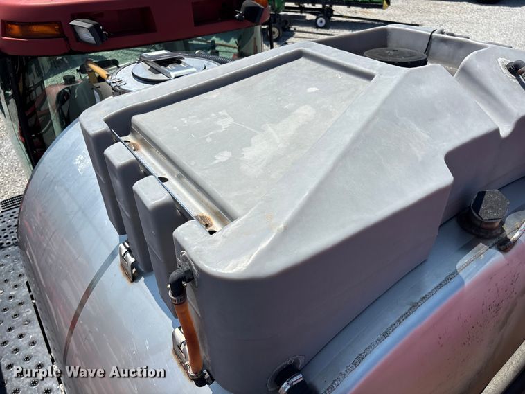 image for item FG0584 2011 Case IH 4420 Patriot sprayer