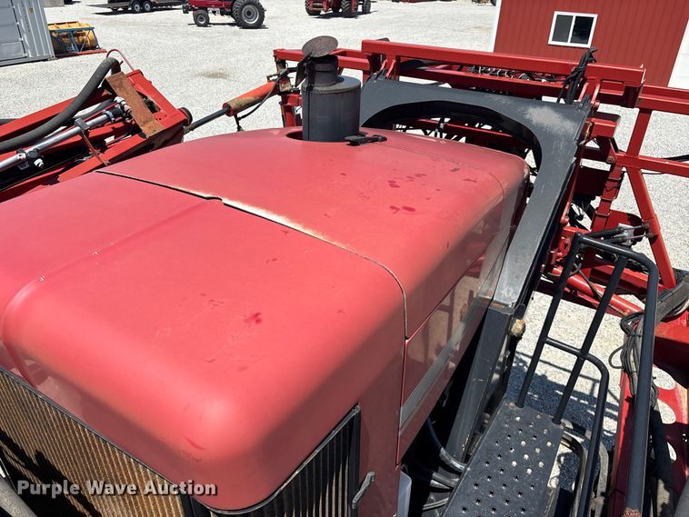 image for item FG0584 2011 Case IH 4420 Patriot sprayer