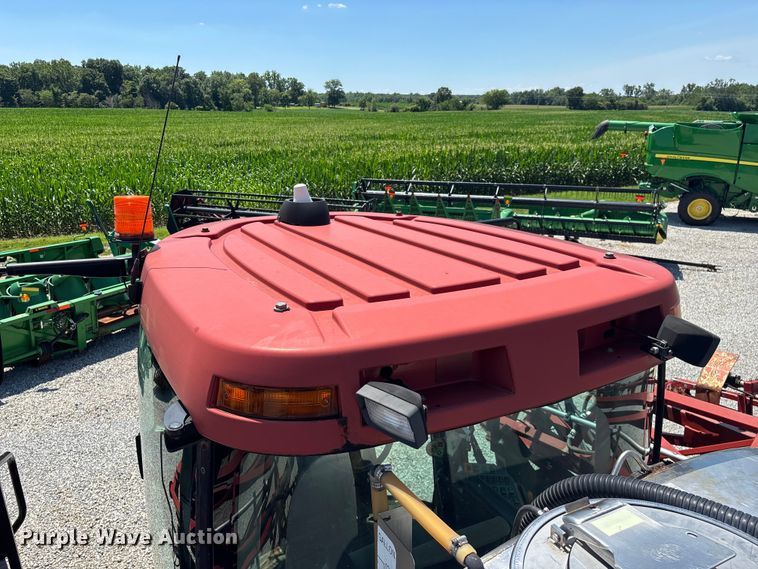 image for item FG0584 2011 Case IH 4420 Patriot sprayer