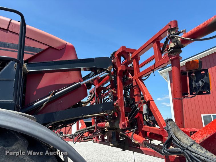 image for item FG0584 2011 Case IH 4420 Patriot sprayer