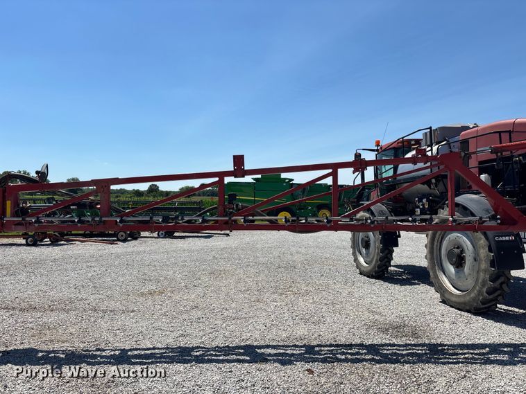 image for item FG0584 2011 Case IH 4420 Patriot sprayer