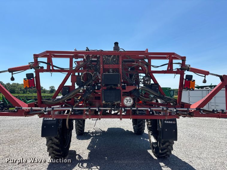 image for item FG0584 2011 Case IH 4420 Patriot sprayer