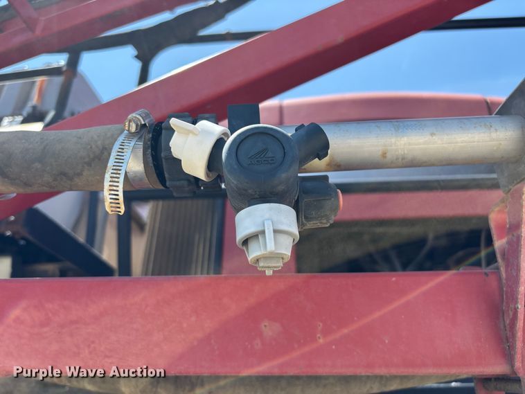image for item FG0584 2011 Case IH 4420 Patriot sprayer