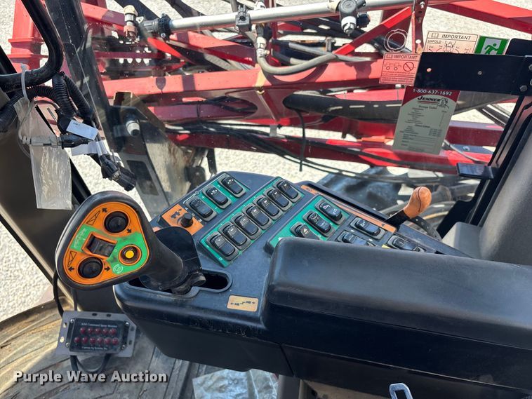image for item FG0584 2011 Case IH 4420 Patriot sprayer