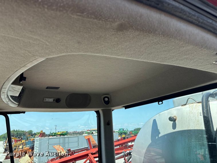 image for item FG0584 2011 Case IH 4420 Patriot sprayer