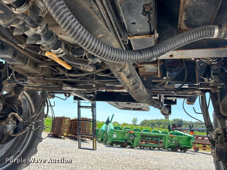image for item FG0584 2011 Case IH 4420 Patriot sprayer