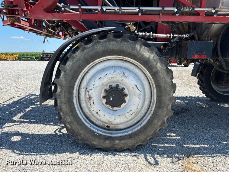image for item FG0584 2011 Case IH 4420 Patriot sprayer