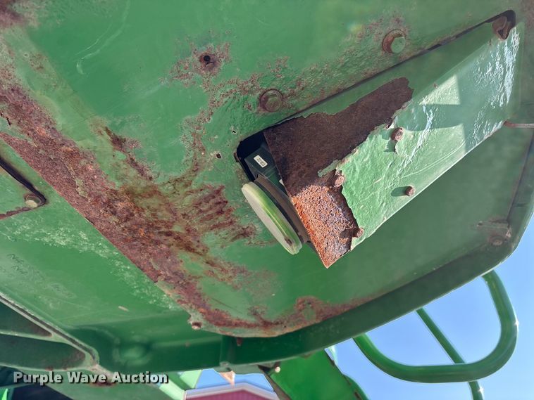 image for item FG0585 2018 John Deere R4045 Dry Fertilizer Applicator