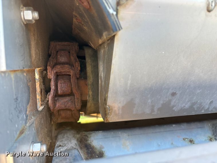 image for item FG0585 2018 John Deere R4045 Dry Fertilizer Applicator