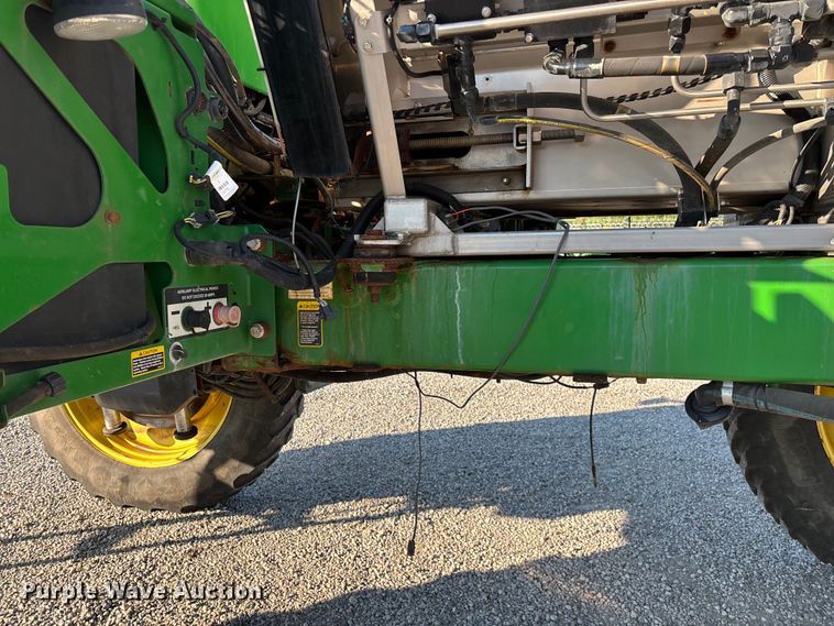 image for item FG0585 2018 John Deere R4045 Dry Fertilizer Applicator