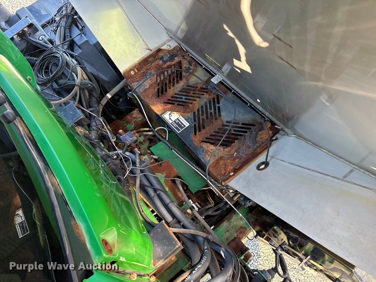 image for item FG0585 2018 John Deere R4045 Dry Fertilizer Applicator