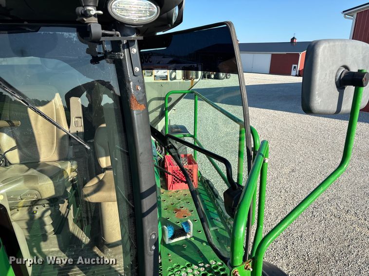 image for item FG0585 2018 John Deere R4045 Dry Fertilizer Applicator