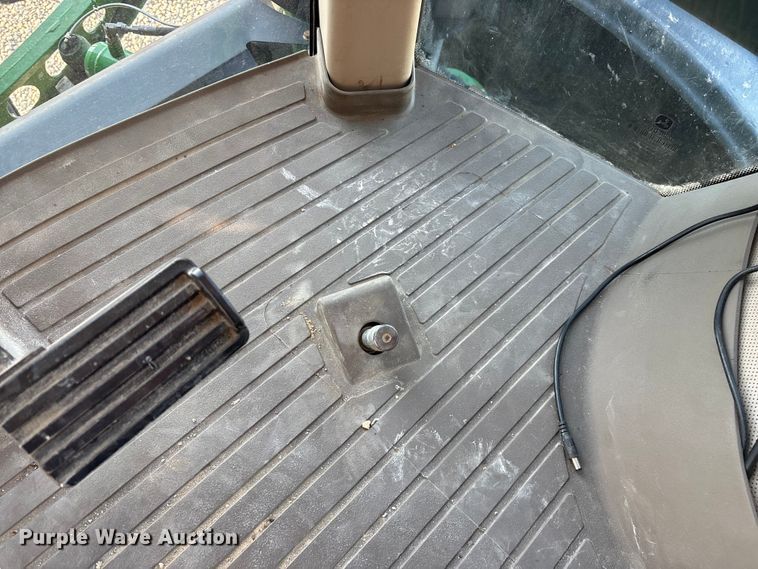 image for item FG0585 2018 John Deere R4045 Dry Fertilizer Applicator