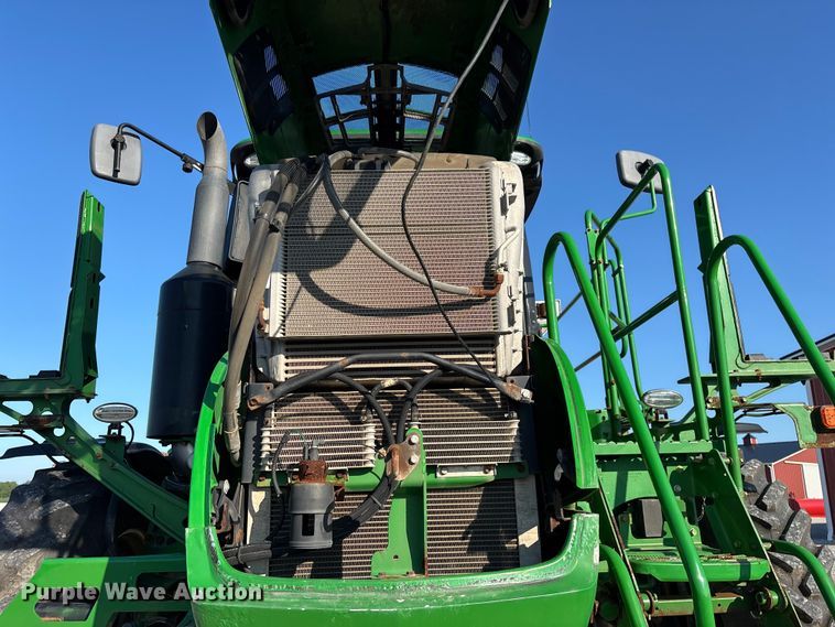 image for item FG0585 2018 John Deere R4045 Dry Fertilizer Applicator