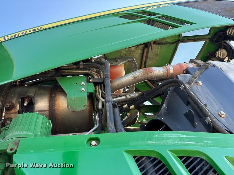 image for item FG0585 2018 John Deere R4045 Dry Fertilizer Applicator