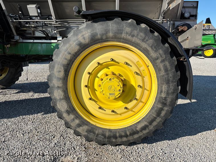 image for item FG0585 2018 John Deere R4045 Dry Fertilizer Applicator