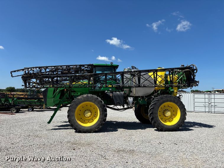 image for item FG0586 2012 John Deere 4940 sprayer