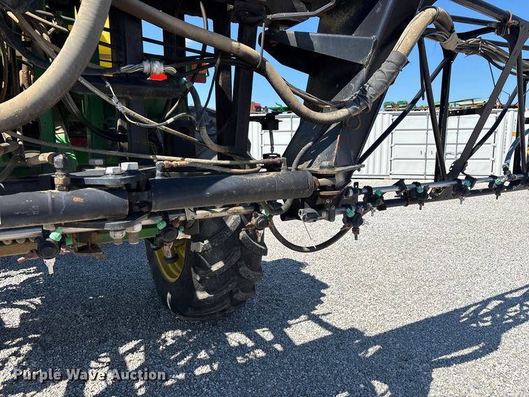 image for item FG0586 2012 John Deere 4940 sprayer