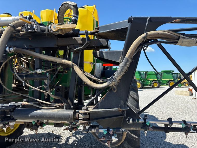 image for item FG0586 2012 John Deere 4940 sprayer