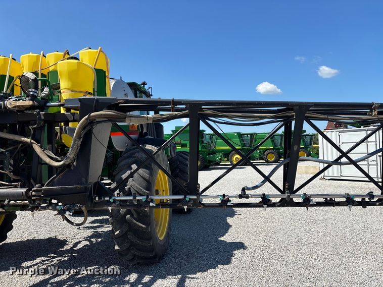 image for item FG0586 2012 John Deere 4940 sprayer