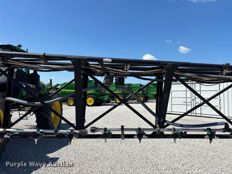 image for item FG0586 2012 John Deere 4940 sprayer