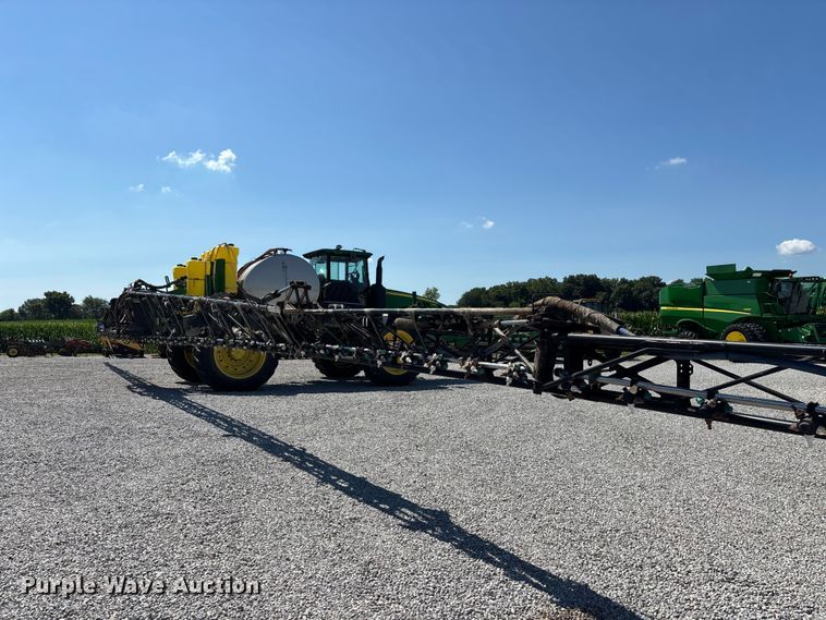 image for item FG0586 2012 John Deere 4940 sprayer