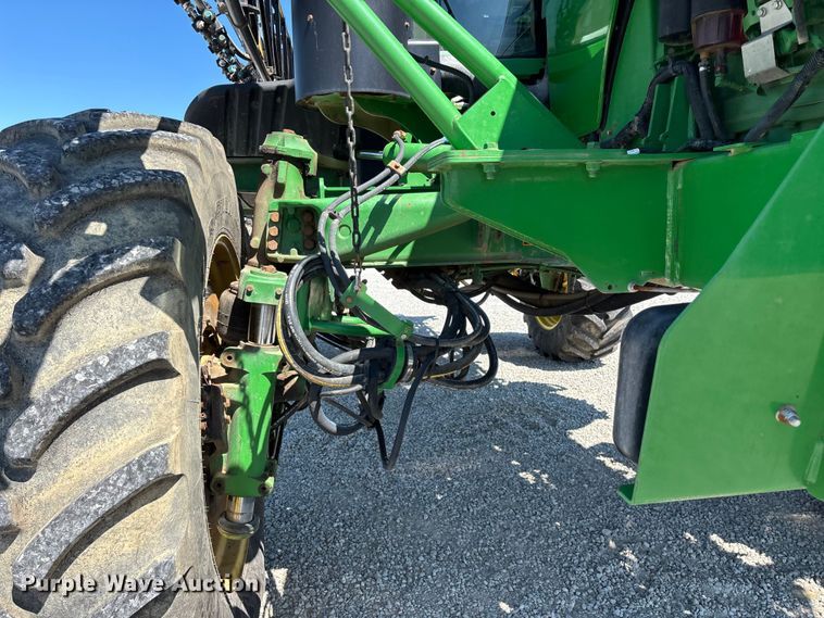 image for item FG0586 2012 John Deere 4940 sprayer