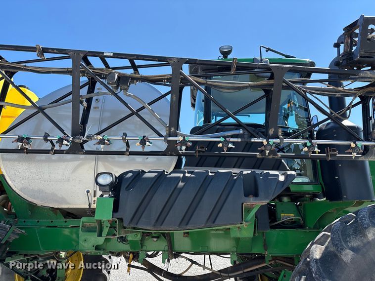 image for item FG0586 2012 John Deere 4940 sprayer