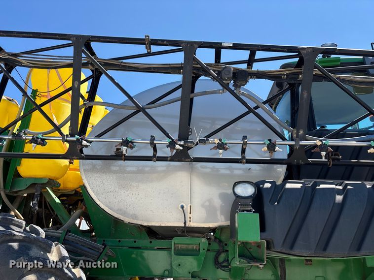 image for item FG0586 2012 John Deere 4940 sprayer