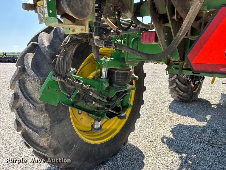 image for item FG0586 2012 John Deere 4940 sprayer
