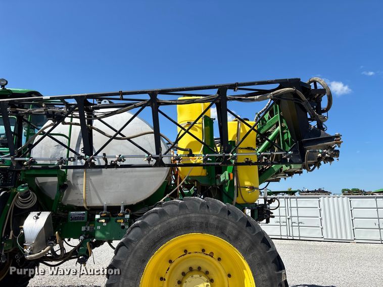 image for item FG0586 2012 John Deere 4940 sprayer