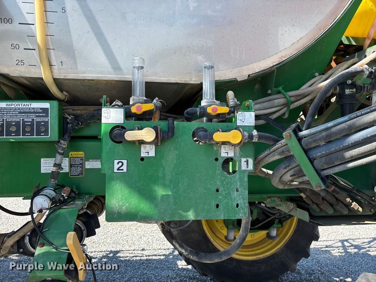 image for item FG0586 2012 John Deere 4940 sprayer