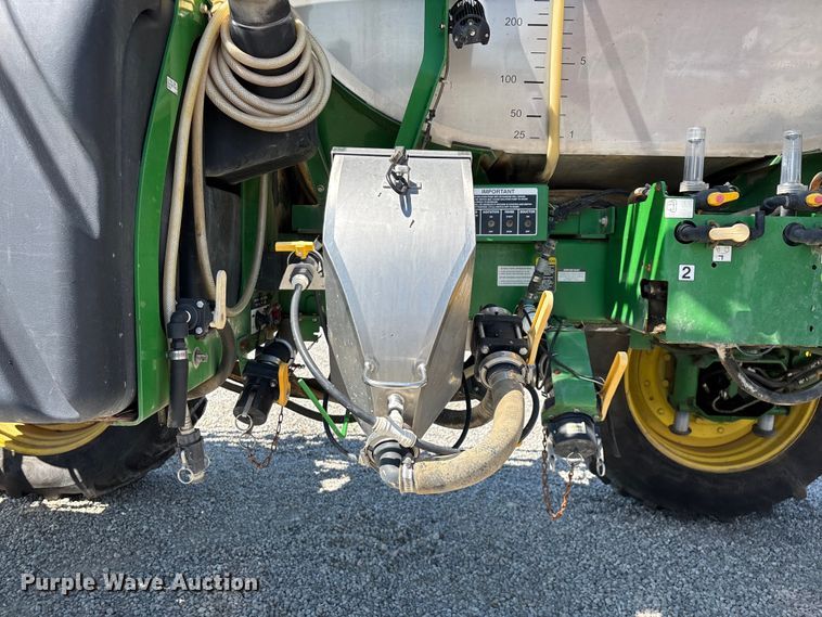 image for item FG0586 2012 John Deere 4940 sprayer